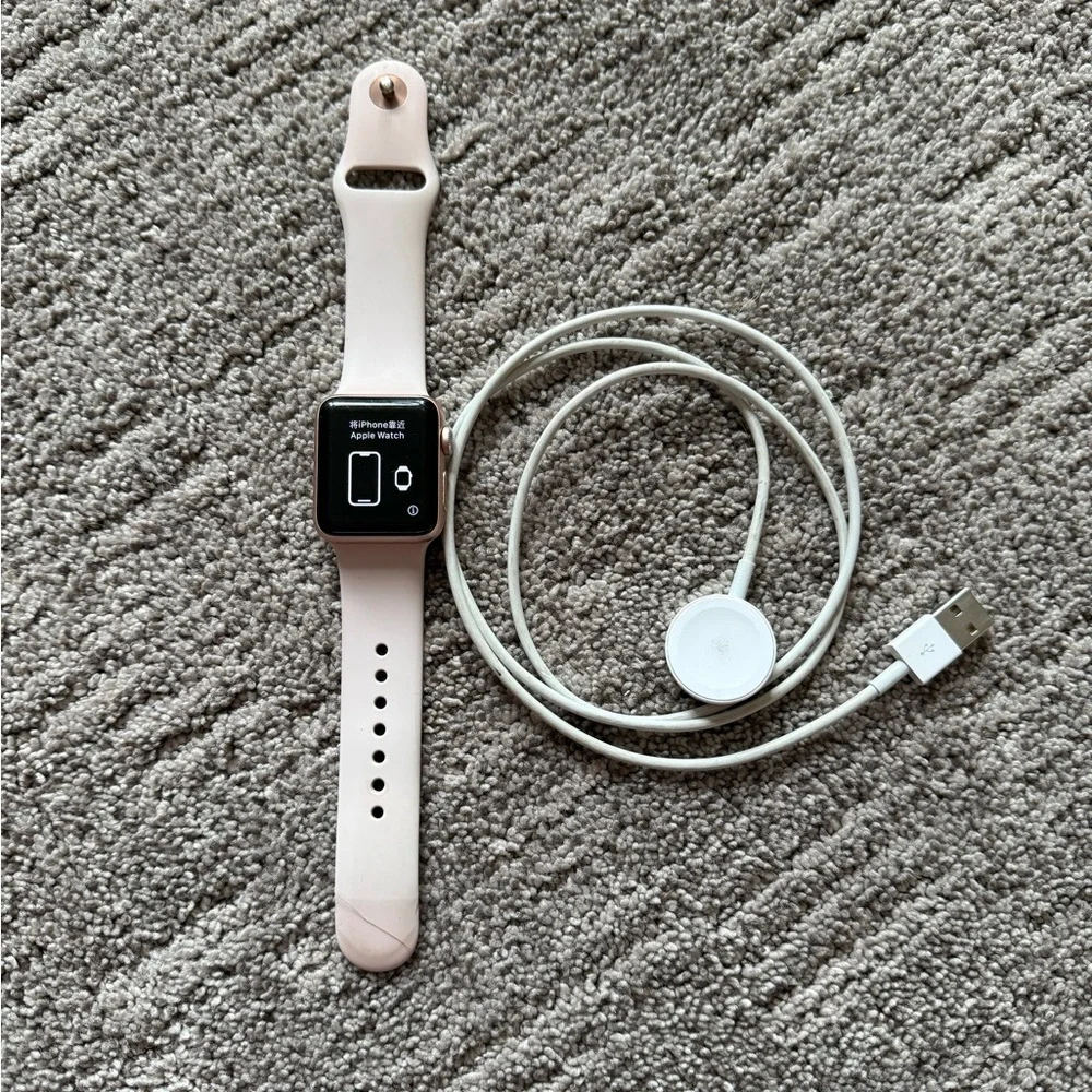 Apple Smartwatch Generation 3 GPS + LTE Rose Gold aluminum case